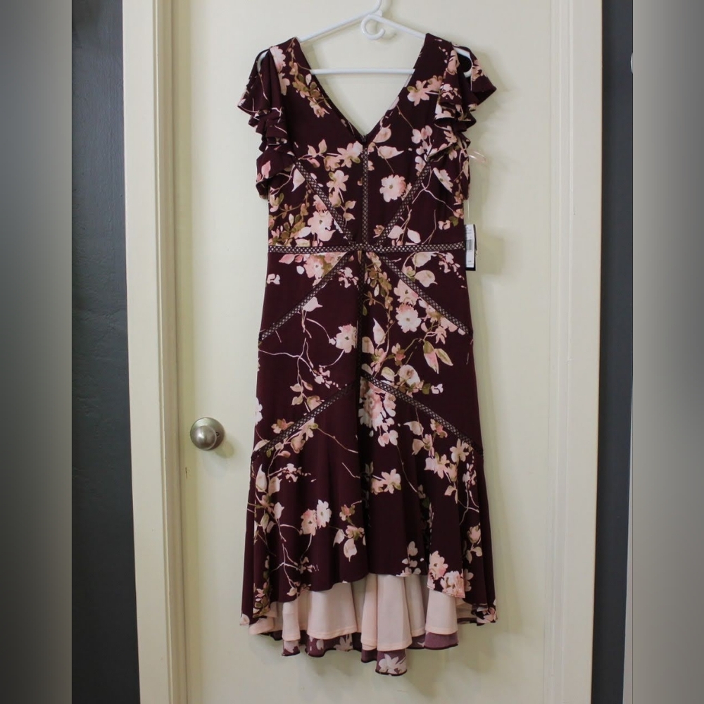 NWT Taylor Wine Blush Crochet Trim V-Neck Floral High-Low Maxi Dress Size 10
